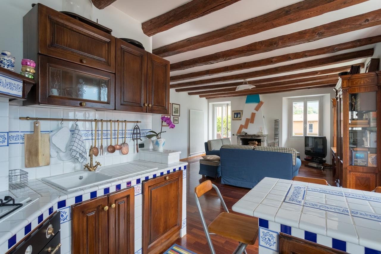 Una Terrazza Da Sogno By Rent All Como Carate Urio Exterior foto